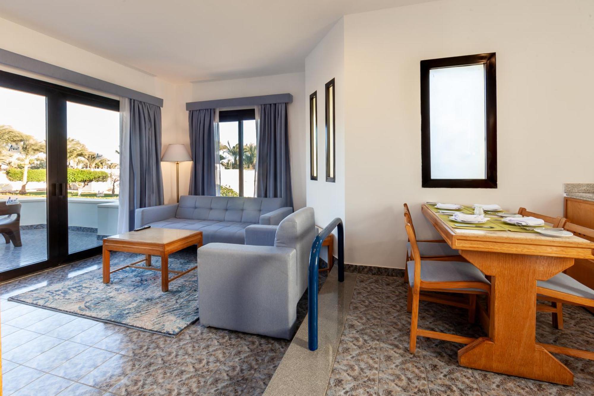 Resort Pharaoh Azur 4*